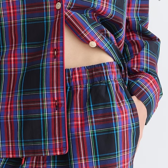 New J Crew Long-sleeve cotton poplin pajama set in black Stewart tartan‎ - Picture 3 of 4